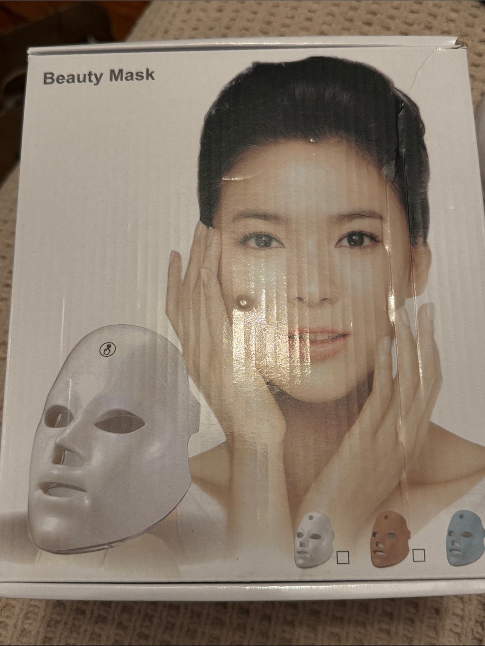 Red light therapy: White LED Beauty Mask source unknown~gift ready never used